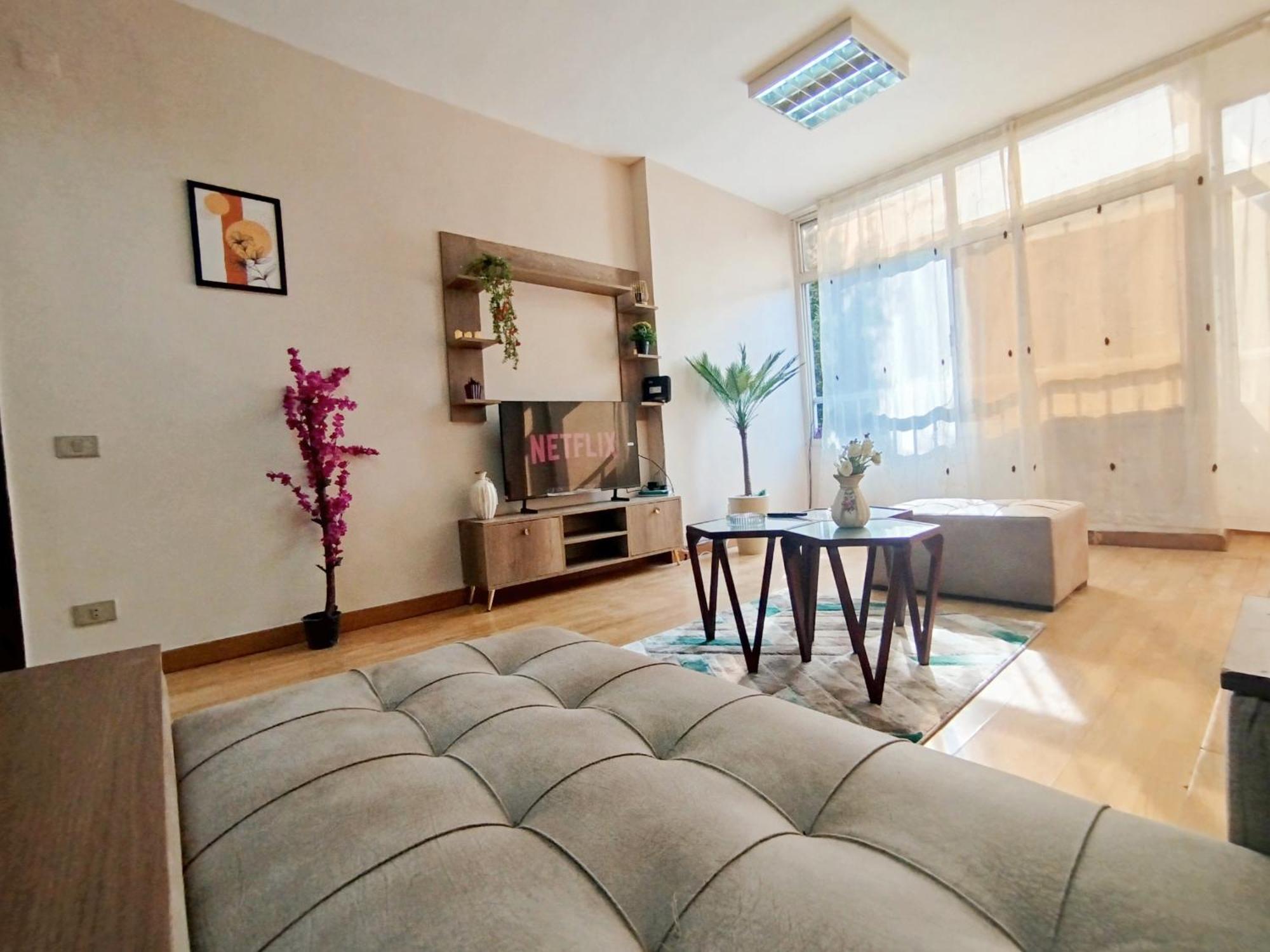 Garden City Apartment In Downtown El Cairo Exterior foto